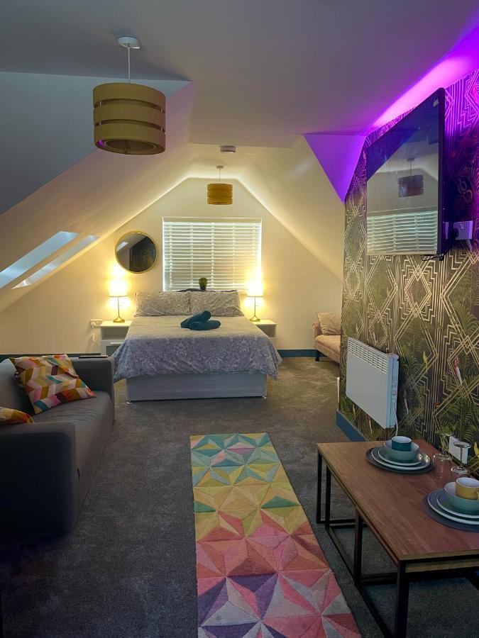 Vibrant & Modern Studio Apartment In 伯明翰 外观 照片