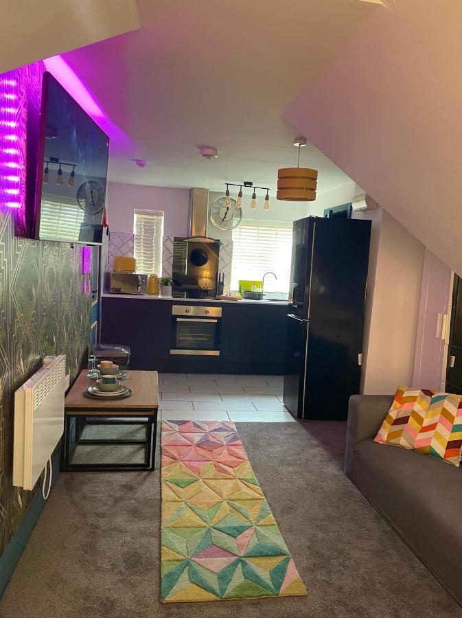 Vibrant & Modern Studio Apartment In 伯明翰 外观 照片