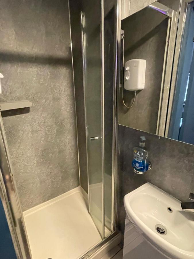 Vibrant & Modern Studio Apartment In 伯明翰 外观 照片